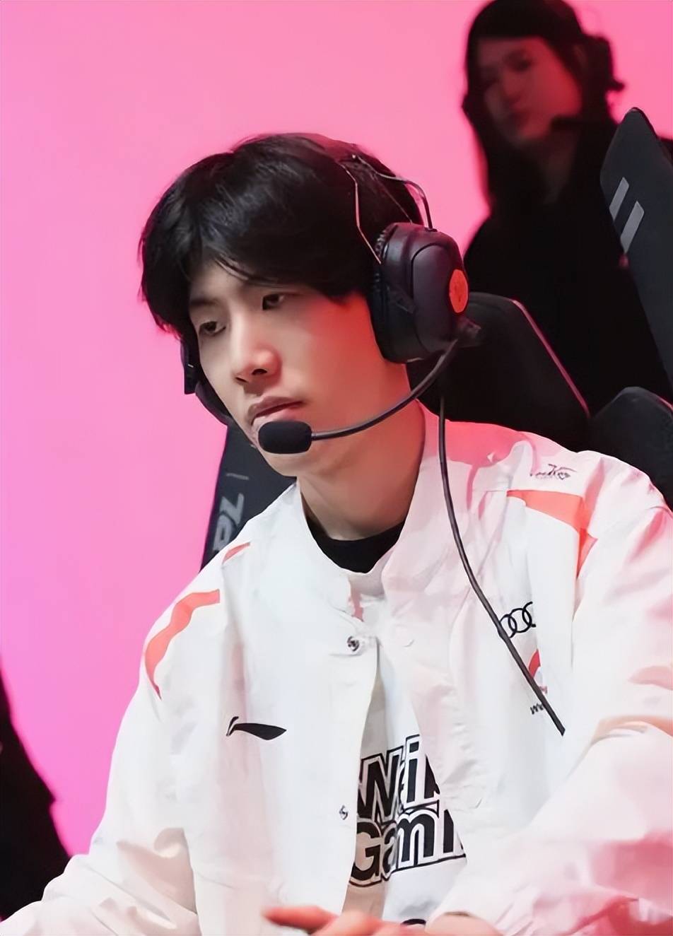 他的意外离 他的意外离