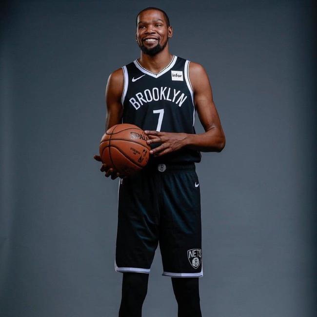 其中尤为引 其中尤为引